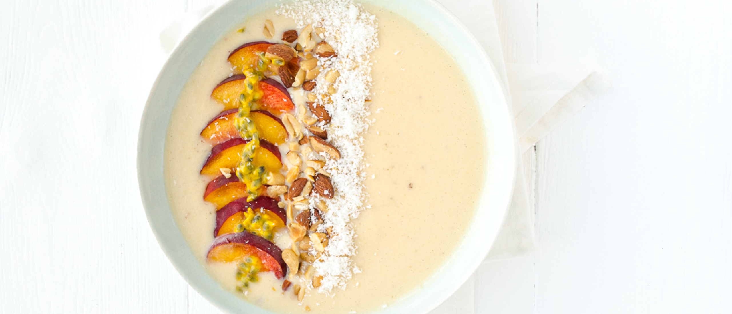 Wilde perzik smoothie bowl