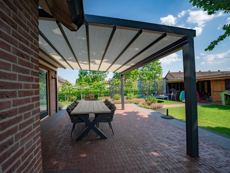 pergola-zonwering-schuin-inspiratie-foto-zsm-zonwering