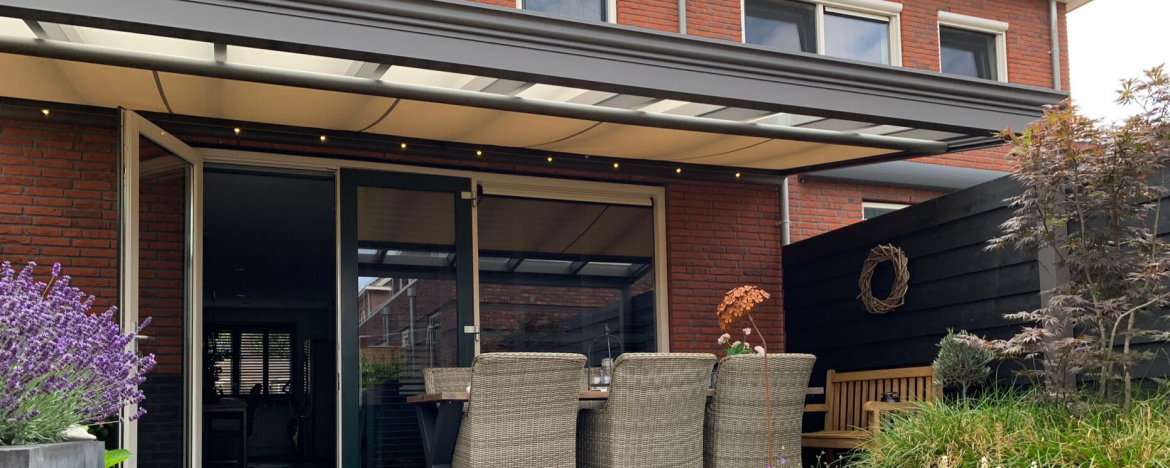 Met een Verasol veranda kan uw tuinfeest altijd doorgaan!