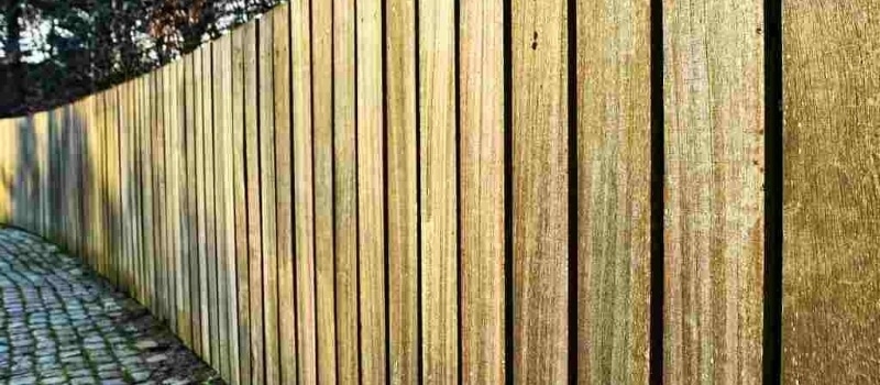 Verschil houten schutting en houtbetonschutting