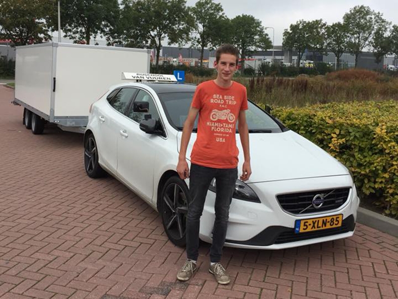 Gilles van Suijlekom - Rijbewijs BE rijbewijs, rijbewijs be, geslaagd, altena verkeersopleidingen, rijschool, regio altena