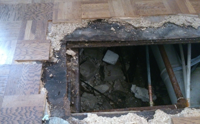 Parket op een vochtige ondervloer Parket op een vochtige ondervloer