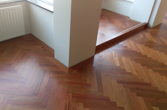 Jatoba visgraatvloer Jatoba visgraatvloer