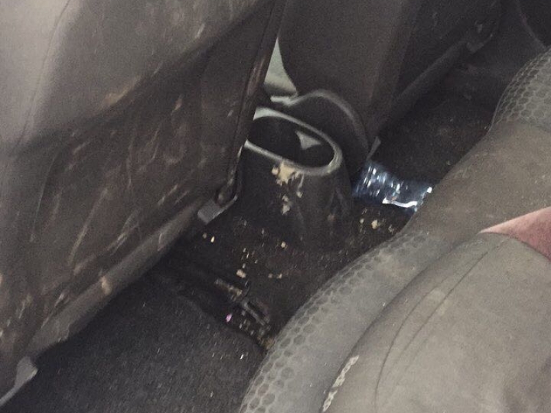 achterkant autostoelen vies achterkant autostoelen vies