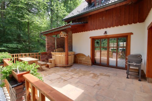 Luxe villa met finse sauna en jacuzzi