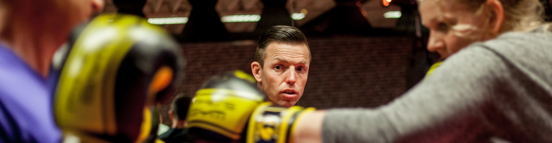 Delda Sport personal training Amsterdam Foto van Danny Delvers van Delda Sport tijdens een kickbokstraining