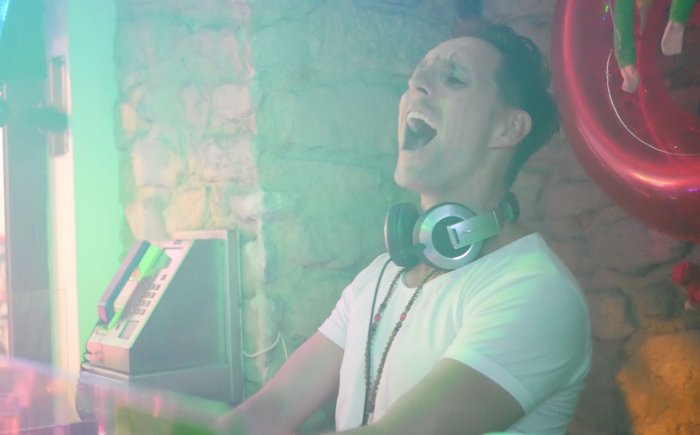 DJ image & branding DJ image & branding