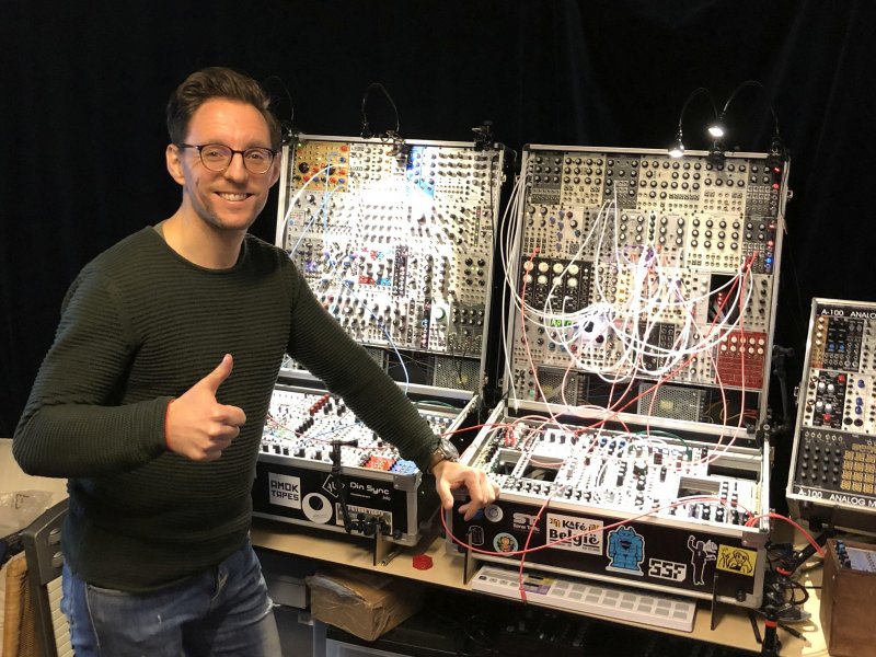 Altijd al nieuwsgierig geweest naar het maken van je eigen sounds? Altijd al nieuwsgierig geweest naar het maken van je eigen sounds?