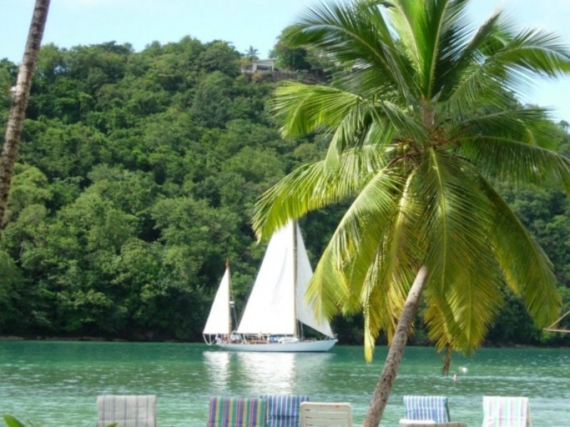 De mooiste baaitjes voor anker St Lucia