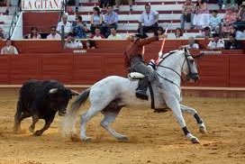 Stierenvechten te paard Stierenvechten te paard