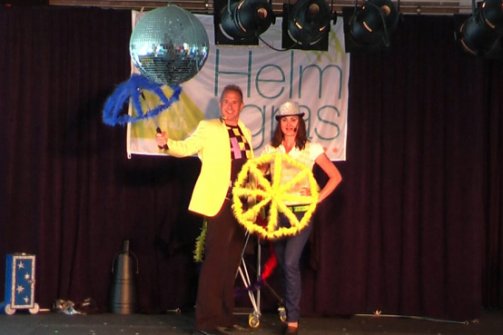 kindergoochelaar paul en zijn assistente karin kindergoochelaar paul en zijn assistente karin