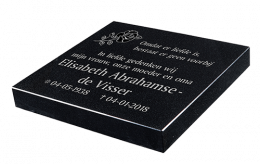 Liggende grafsteen Zeeland Liggende grafsteen Zeeland