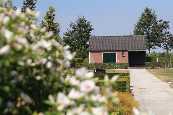 Grafstenen algemene begraafplaats Hoedekenskerke Goedkope grafsteen Hoedekenskerke algemene begraafplaats laten plaatsen, goedkoop, budget, voordelig