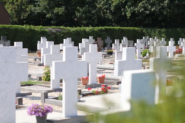 Goedkope grafsteenRooms-Katholieke begraafplaats 's-Heerenhoek laten plaatsen, goedkoop, budget, voordelig