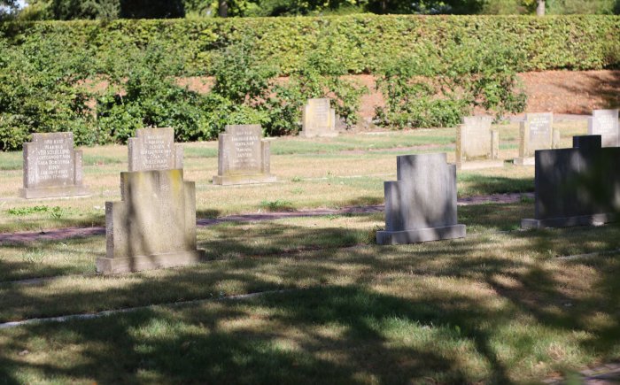Welke tekst moet je kiezen voor een grafsteen op begraafplaats Westerzicht Axel?