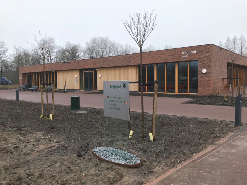 Grafstenen begraafplaats begraafplaats Rhijnhof in Leiden Grafstenen, goedkoop, budget, algemeen graf, begraafplaats begraafplaats Rhijnhof in Leiden