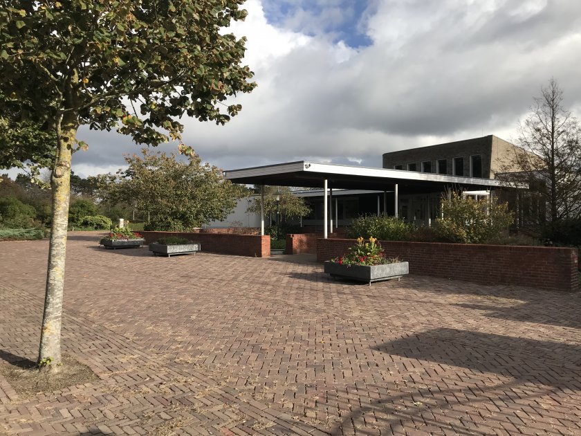 Grafstenen algemene begraafplaats in Zandvoort Grafstenen, goedkoop, budget, algemeen graf, algemene begraafplaats in Zandvoort