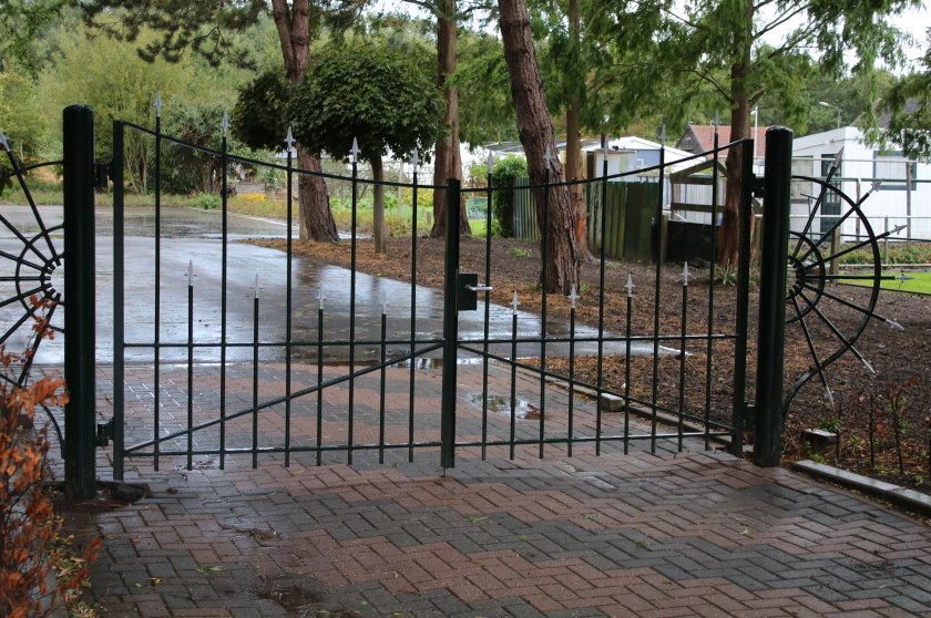 Grafstenen algmene begraafplaats Melissant Grafstenen, goedkoop, budget, algemeen graf, algemene begraafplaats Melissant