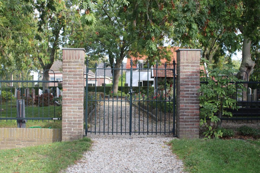 Grafstenen algemene begraafplaats Strijensas Grafstenen, goedkoop, budget, algemeen graf, algemene begraafplaats Strijensas