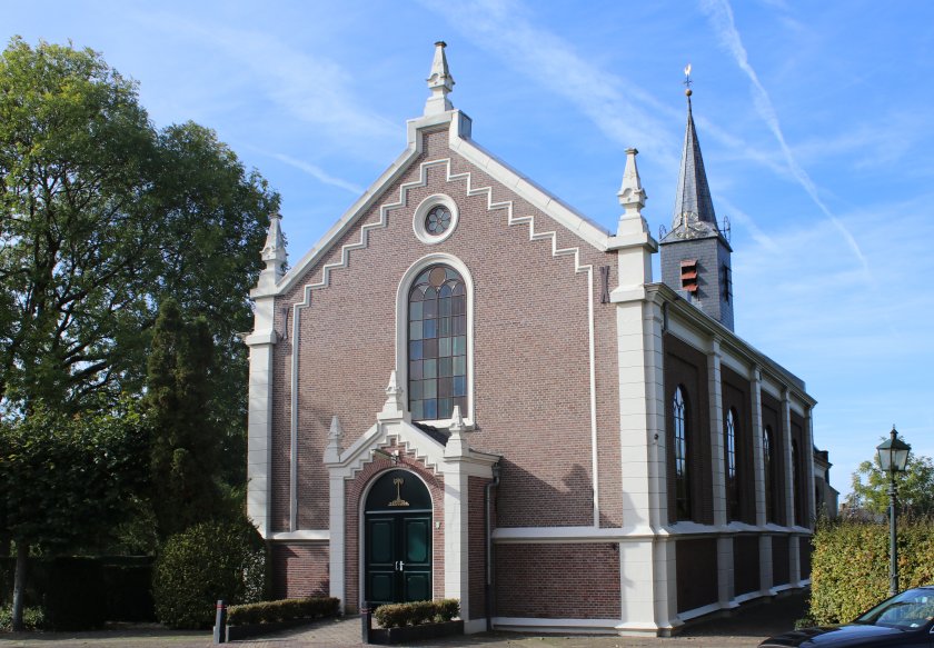 Grafstenen algemene begraafplaats Maasdam Grafstenen, goedkoop, budget, algemeen graf, algemene begraafplaats Maasdam