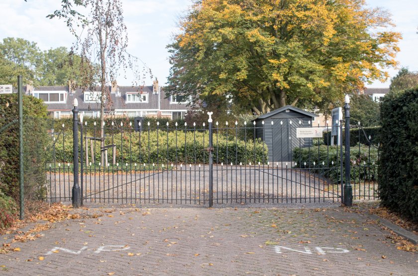 Grafstenen algmene begraafplaats Westmaas Grafstenen, goedkoop, budget, algemeen graf, algemene begraafplaats Westmaas