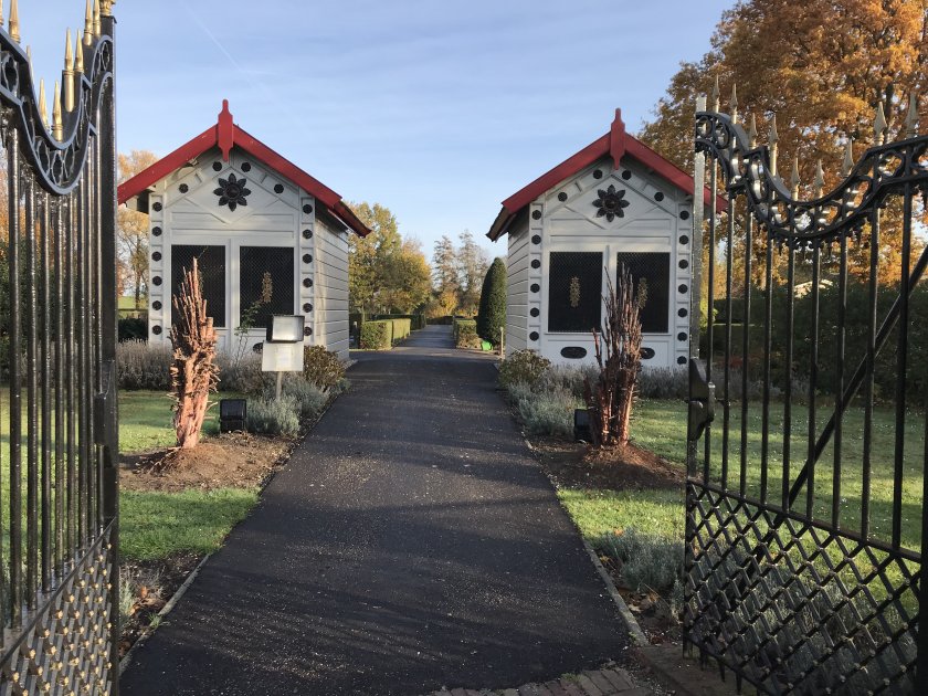 Grafstenen algemene begraafplaats in Oud-Beijerland Grafstenen, goedkoop, budget, algemeen graf, algemene begraafplaats in Oud-Beijerland