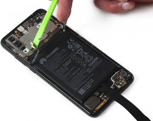 Huawei P20 batterij vervangen bij GSM - Brussellaan 2F