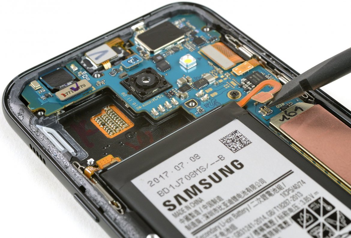 Samsung galaxy A3 batterij vervangen