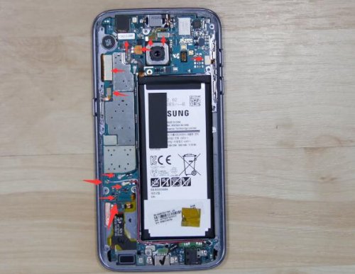 Trojaanse paard deken Politie Samsung Galaxy S7 batterij vervangen € 40,- bij GSM Eindhoven