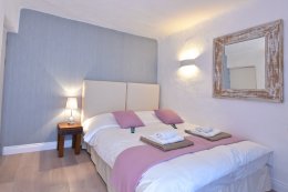Private room in villa Kundalini Yoga retreat Ibiza