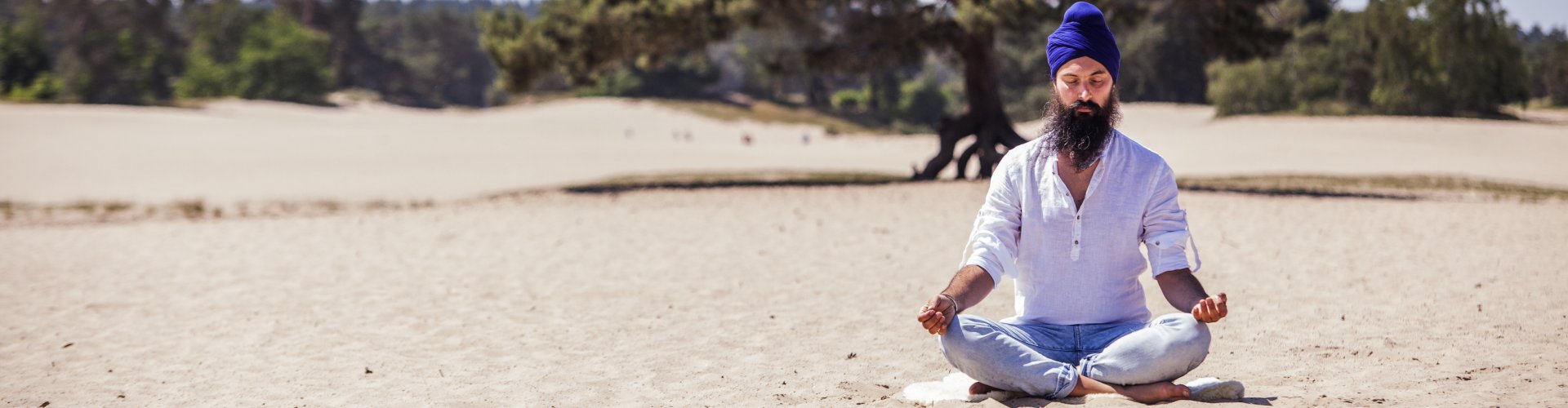 guru-gian-over-ons guru gian kundalini yoga expert leraar coach opleiding coaching workshops meditatie spiritueel spiritualiteit persoonlijke zakelijke groei zelfliefde jasper kok