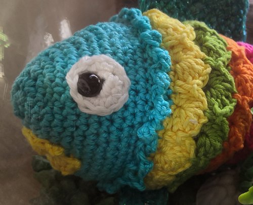 gratis haakpatroon regenboogvis gratis haakpatroon regenboogvis