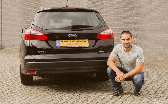 kentekenplaathouder met tekst Bedruk je eigen kentekenplaathouder met tekst