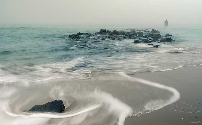 Water beweging sluitertijd kiezen grijsfilter Beweging in water met lange sluitertijd