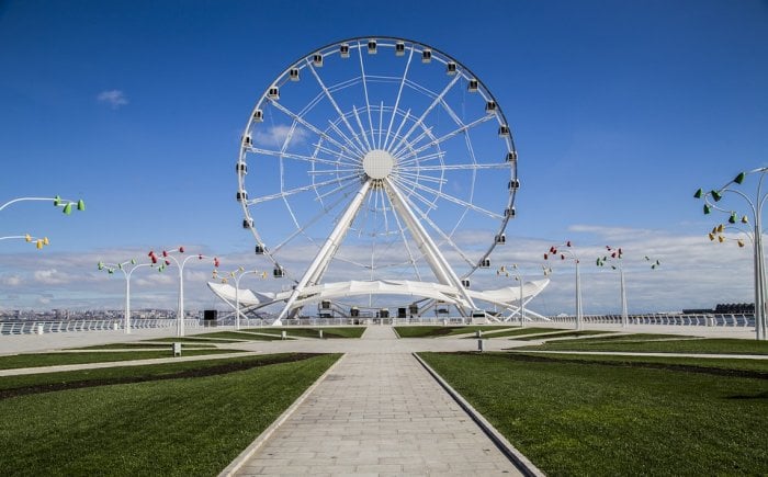 Reuzenrad (Baku Eye Ferris Wheel)
