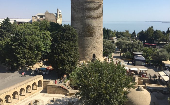 Ichery Sheher en oude stadsmuur Bakoe Ichery Sheher en oude stadsmuur Bakoe