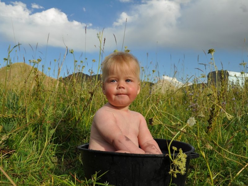 Kirgizië met een baby Kirgizië met een baby