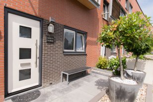 Kunststof paneeldeur Kunststof paneeldeur