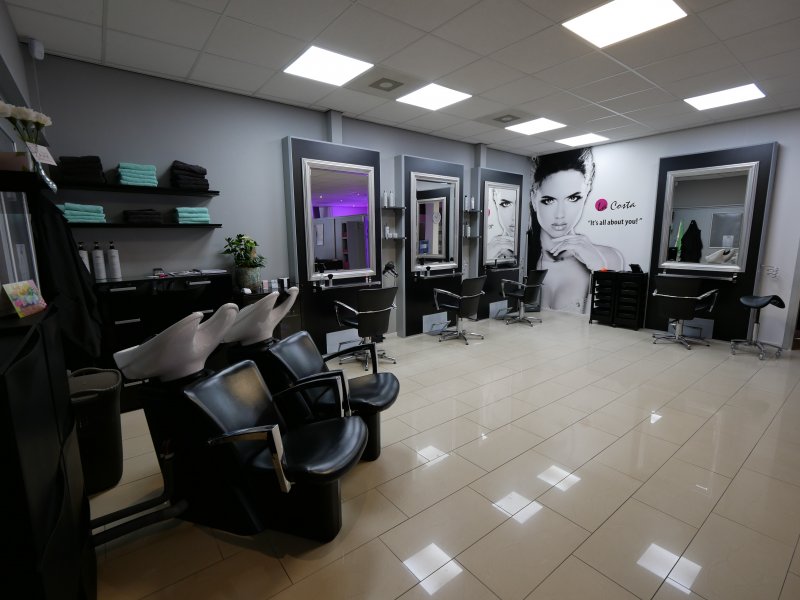 kapsalon 's-Gravenzande M-hair kapsalon 's-Gravenzande M-hair