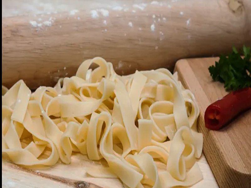 verse pasta maken in milaan italie