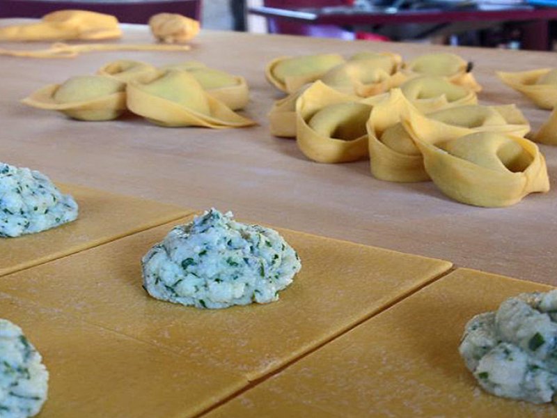 Italië: pasta leren maken op landgoed