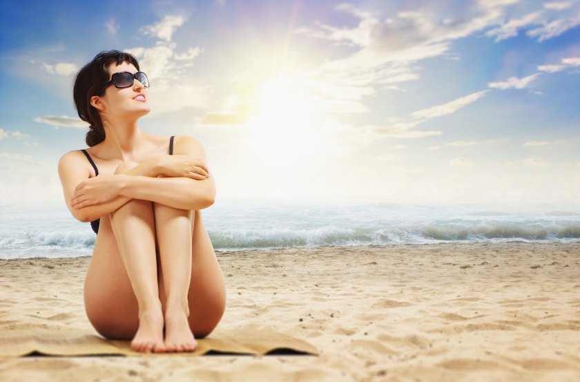 gezonde-en-mooie-benen-op-het-strand gezonde-en-mooie-benen-op-het-strand