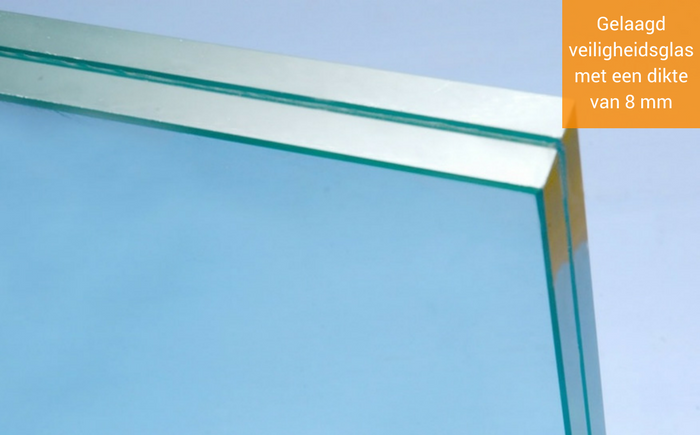 een tuinkamer met gelaagd veiligheidsglas gelaagd veiligheidsglas met een dikte van 8 mm