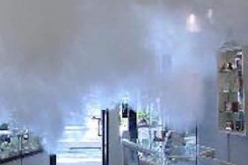 Een mistgenerator is de enige oplossing die actief bijdraagt tot het beveiligen van gebouwen en winkels.