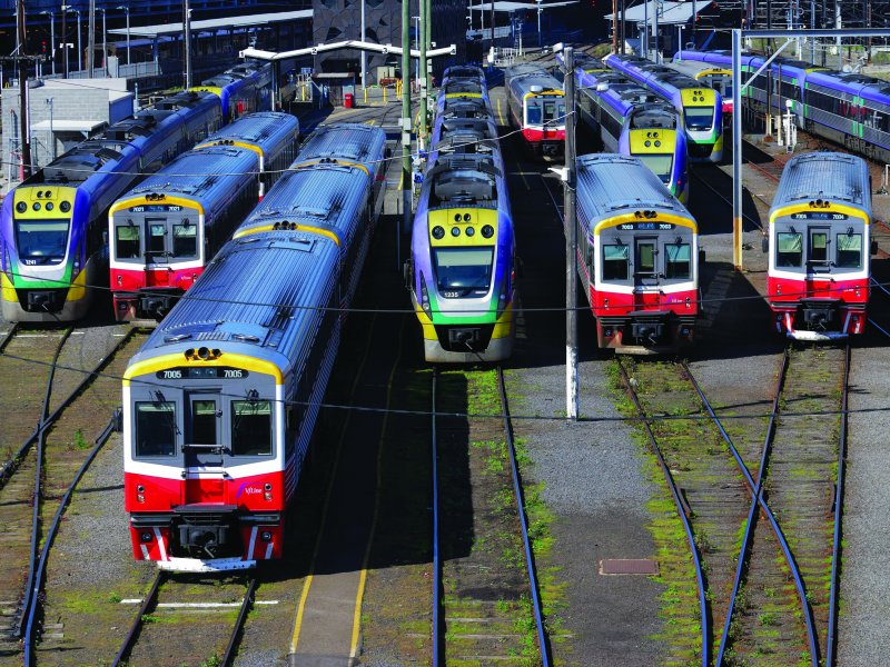 Thorsec zorgt voor de beveiliging van stalplaatsen voor trein, bus of tram met schrikdraad beveiliging, schrikdraaddetectie of rust ze uit met camera bewaking en observatie.