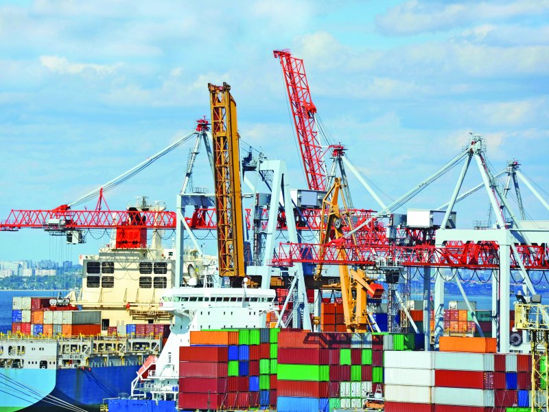 Thorsec zorgt voor de beveiliging van uw haventerrein of haven bedrijf met schrikdraad beveiliging, schrikdraaddetectie of rust ze uit met camera bewaking en observatie.