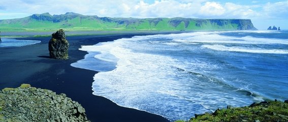 Zwarte strand van Reynisfjara Zicht vanop Dyrholaey