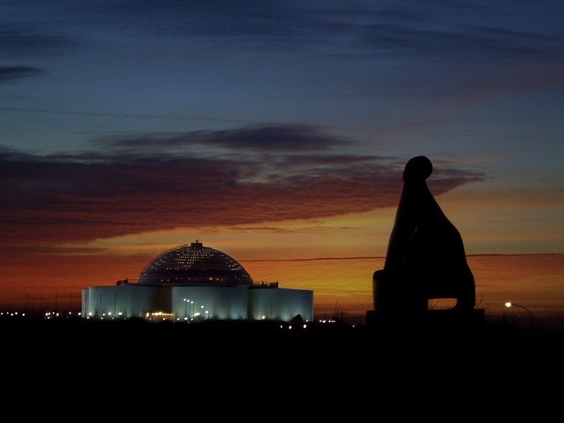 Perlan - eindpunt van de warm water aanvoer.... Perlan viewpoint citytrip Reykjavik - Ijsland