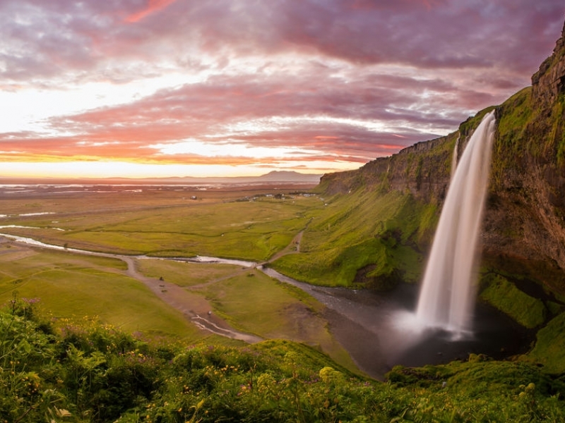 De waterval van Seljaland Rondreis per huurwagen IJsland Zuidkust