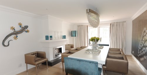 De prachtige aparte eetkamer van Villa The Athol Place Villa The Athol Place in Johannesburg| Exclusive Culitravel